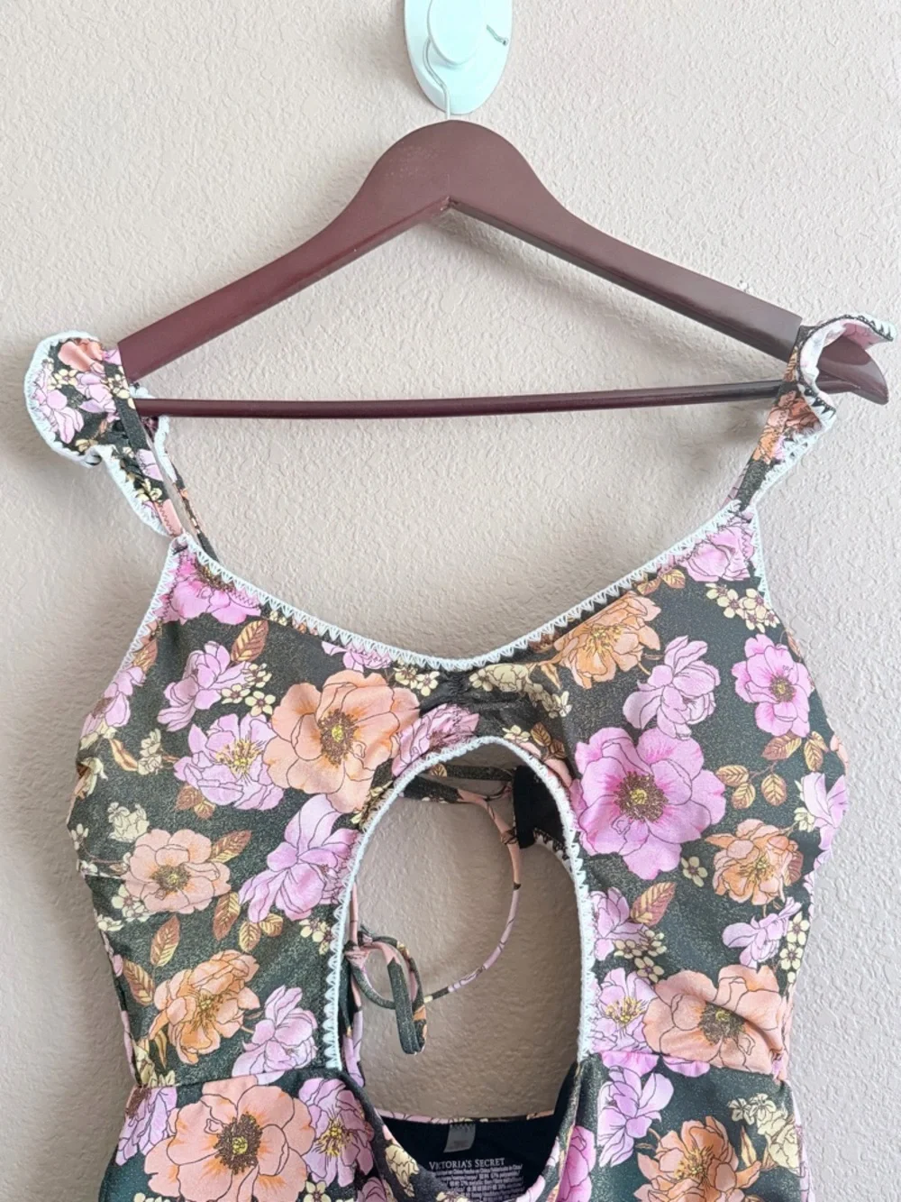 Victoria's Secret Floral Cutout One-Piece Swimsuit with Gold Shimmer Size XL
